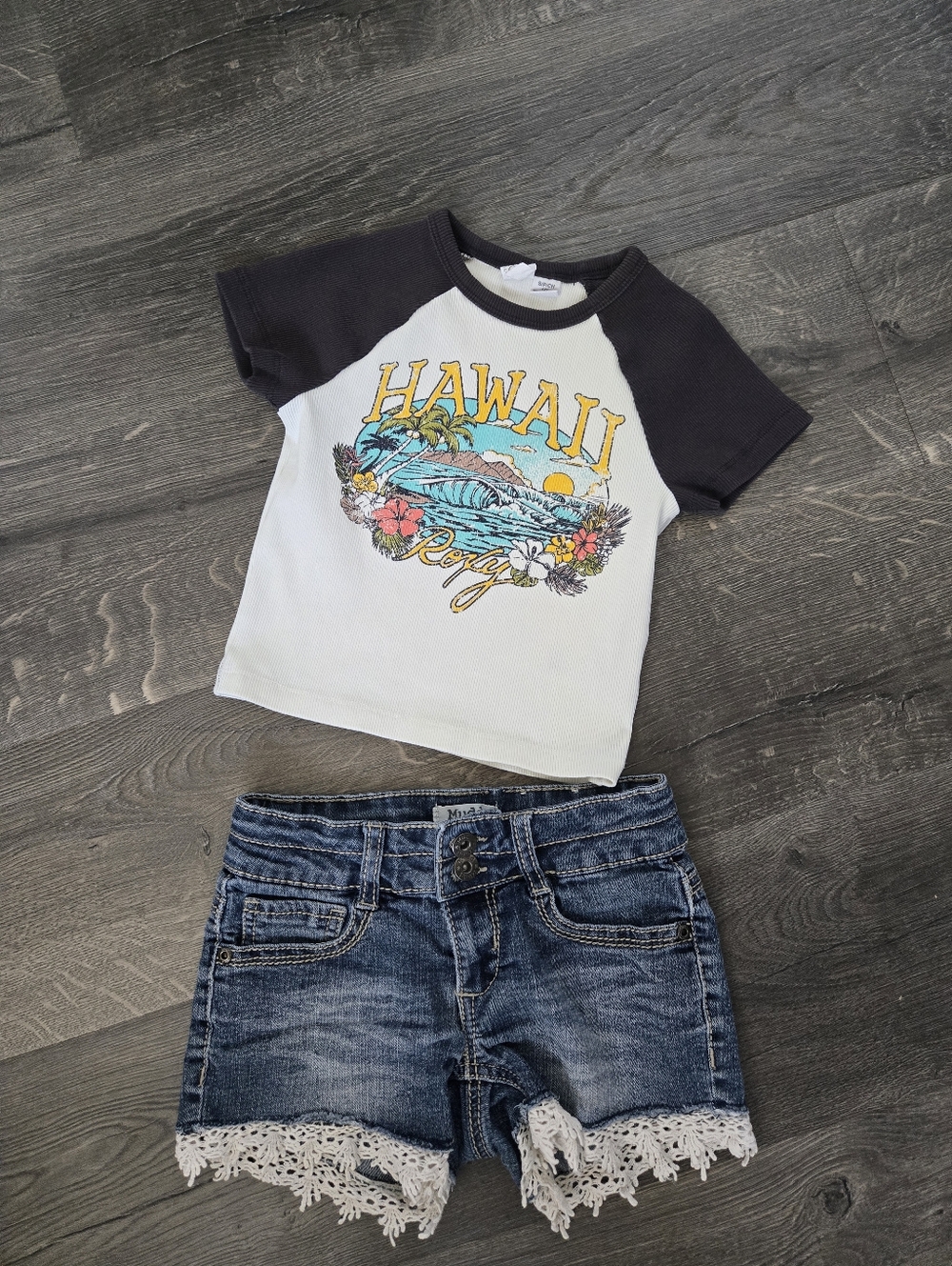 Girls ROXY Hawaii Graphic T-shirt